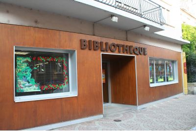 La Biblioth&egrave;que 001